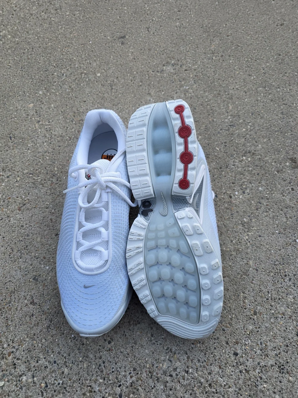 Nike Women's Air Max DN casual sneakers Size 9